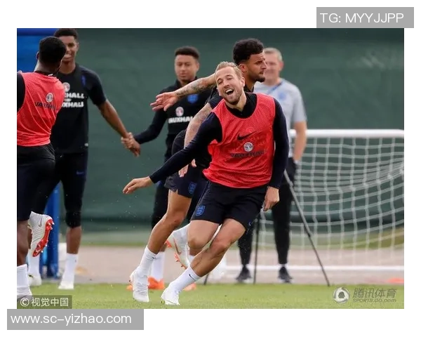 石俊在足球赛场的精彩表现与职业生涯回顾分析