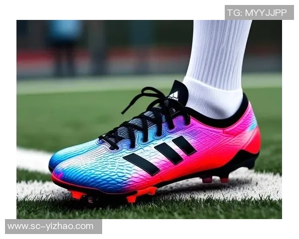 荣光的足球鞋在绿茵场上绽放的梦想与荣耀之旅 荣光的足球鞋在绿茵场上绽放的梦想与荣耀之旅